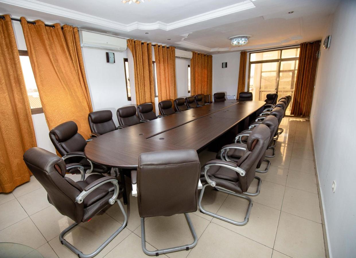 Hotel Everest Rd Congo Киншаса Экстерьер фото